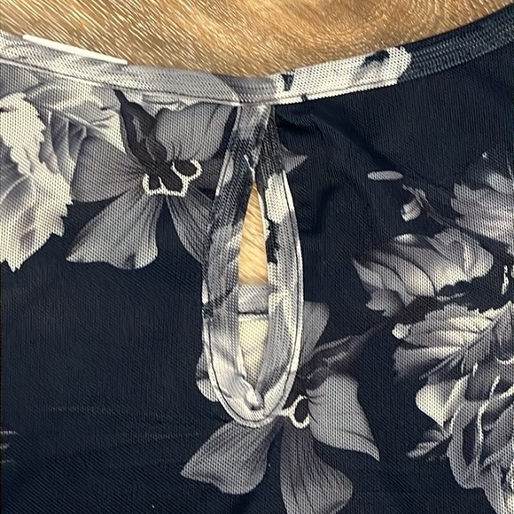 Dress Barn Women Size 3X Floral Micro Mesh Blue White Lined Cap Sleeve NWT - Picture 5 of 16